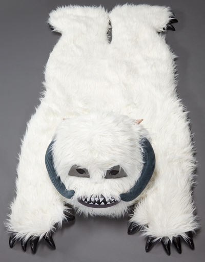 Wampa Rug (Featured on pinkmitten.com) #geekrugs #geekhhome #starwars